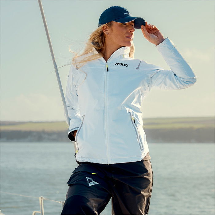 2024 Musto Womens BR1 Solent Sailing Jacket 82404 - White